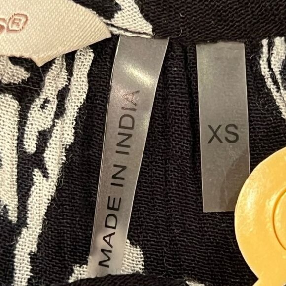 Soft Sorroundings Grace Embroidered black and white tunic. Size XS - Picture 10 of 14